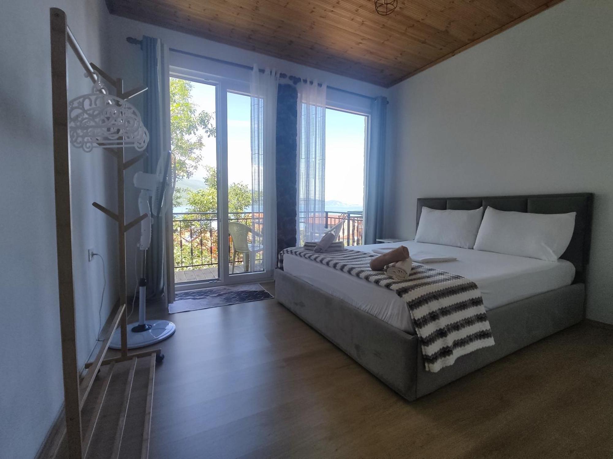 Roleo Guest House Lini Zewnętrze zdjęcie