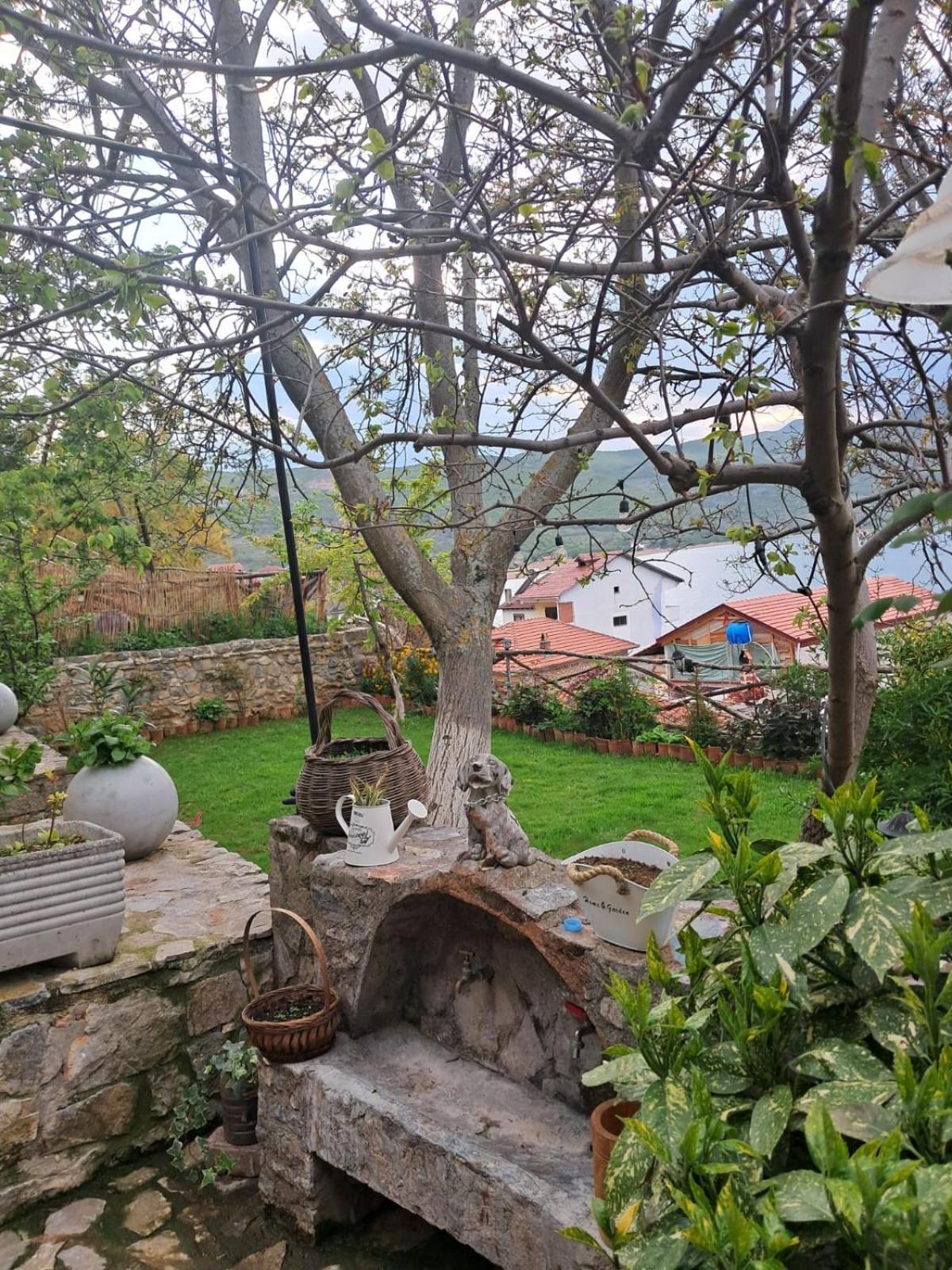 Roleo Guest House Lini Zewnętrze zdjęcie